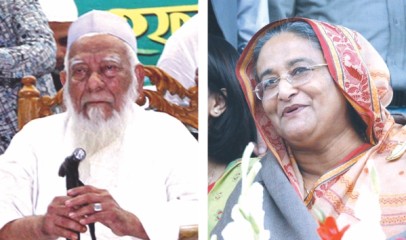(Lert) Ahmad Shafi, (Right) Sheikh Hasina