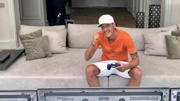 Ozil to become pro gamer after retirement