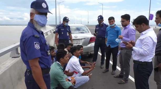 Parking car to make music video on Padma Bridge: Driver fined