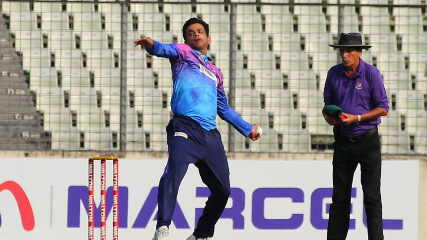 Primes shine on Razzak's day Primes shine on Razzak's day