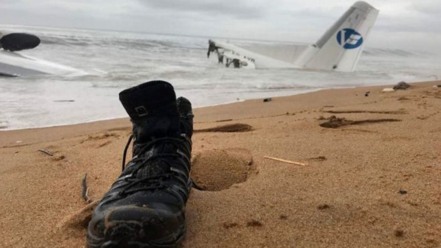 Abidjan plane wreckage, Abidjan plane wreckage,