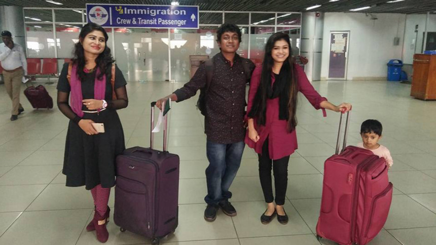 5 of a family were in US-Bangla aircraft 5 of a family were in US-Bangla aircraft