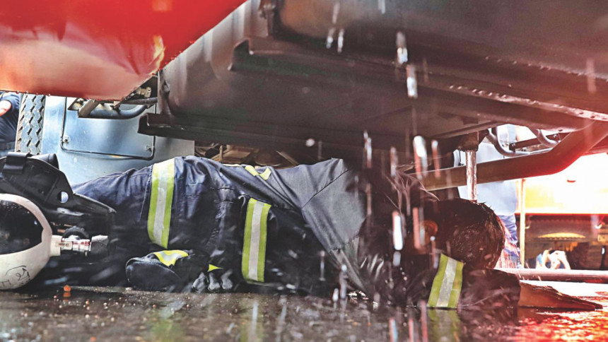 Traders in for bleaker days Already struggling to recoup losses in fire 2 years back