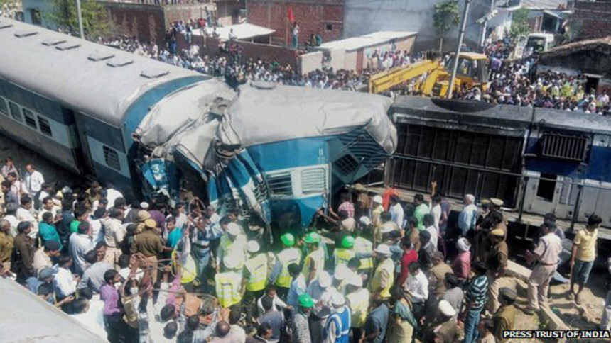 India train accident kills 22