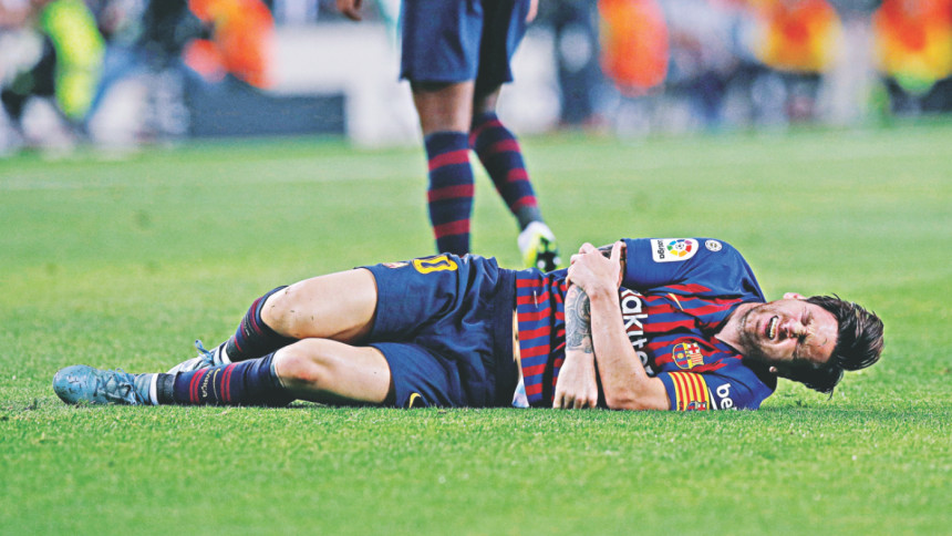 Messi Injury Dampens Win | The Daily Star