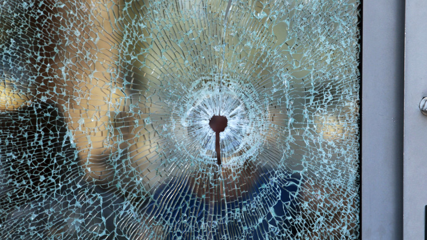 IS claims Tunisia seaside massacre