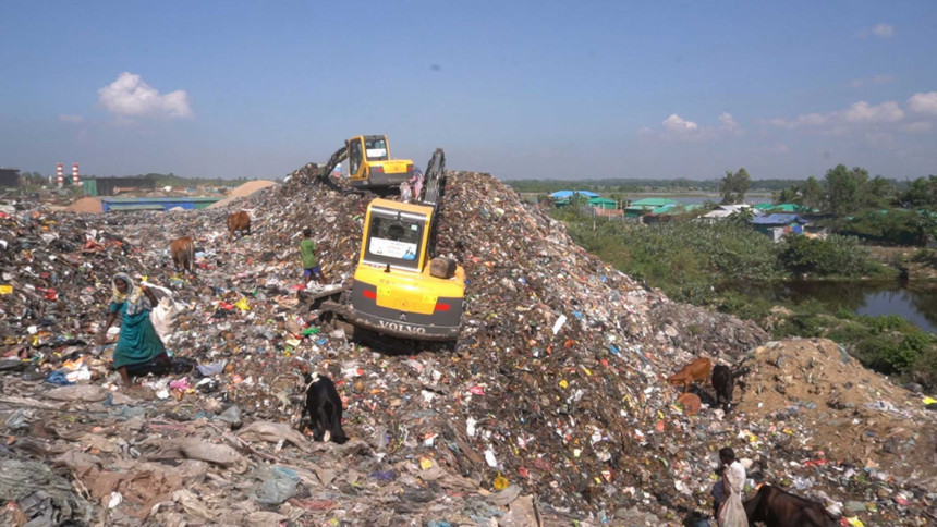 Cox's Bazar: Longest beach or biggest dumpster? Cox's Bazar: Longest beach or biggest dumpster?