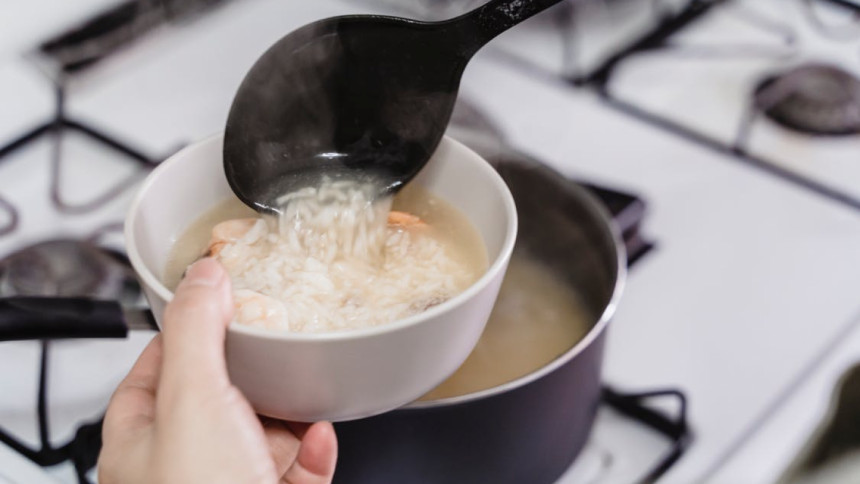 4 ways to use leftover rice Use leftover rice to make 4 different and delicious snacks.