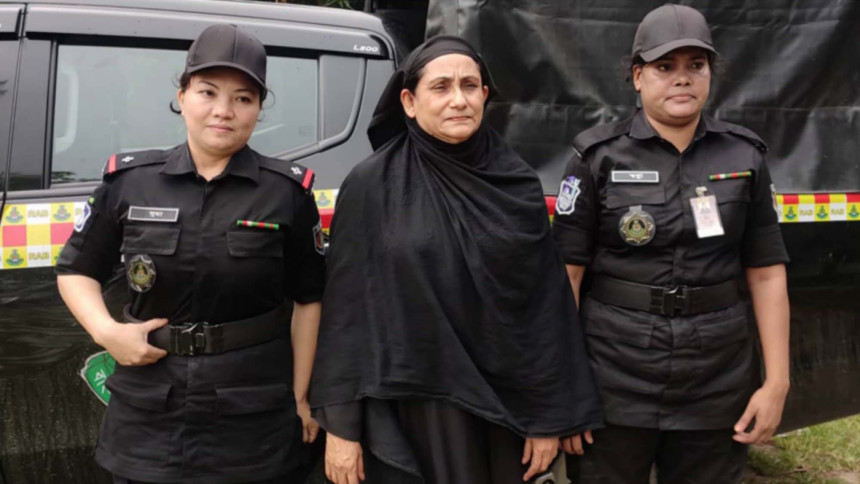 Narsingdi station incident: Woman who initiated attack on girl detained Narsingdi station incident
