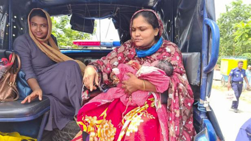 Woman Gives Birth to Baby Woman Gives Birth to Baby