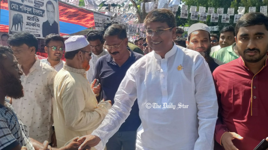 Zilla Parishad polls: Natore MP Shimul enters voting centre violating rule voting centre violation