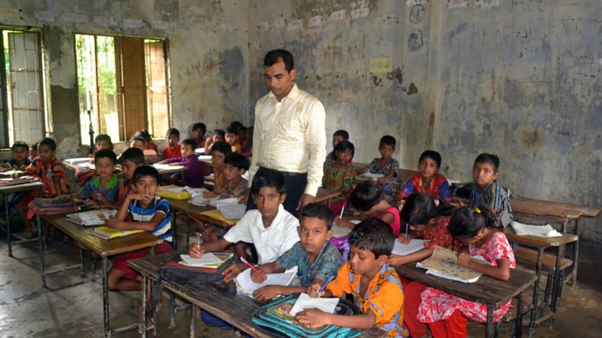 সরকার জানুয়ারী 2023 থেকে পাবলিক প্রাথমিক বিদ্যালয়গুলির জন্য একক শিফটের কথা ভাবছে