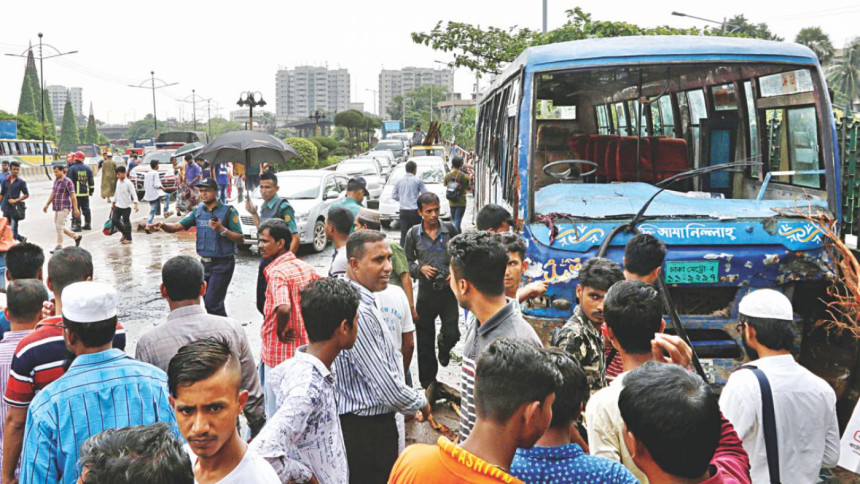 Dhaka Airport Road Accident Dhaka Airport Road Accident