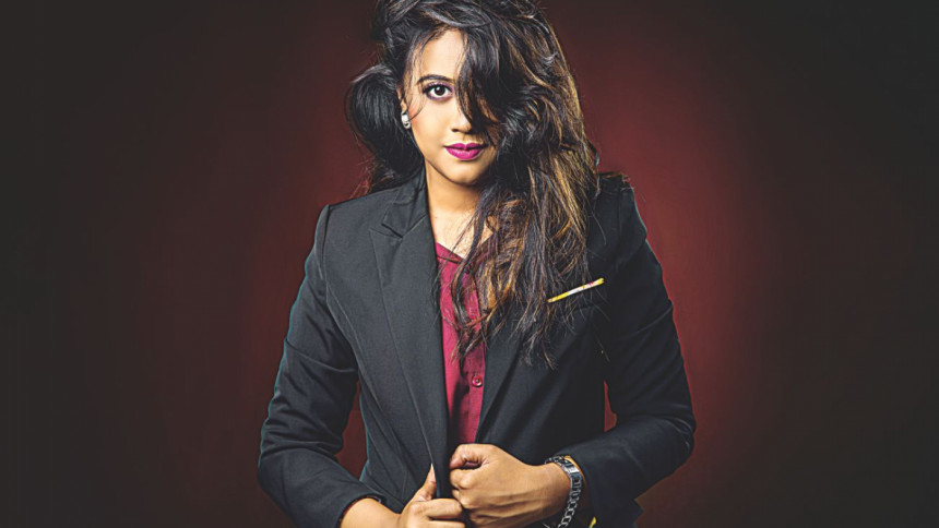 Popular Indian Singer Popular Indian Singer