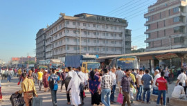 Workers' protest causes long tailback at Gazipur