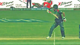 A brave Tamim Iqbal came out to bat with one hand