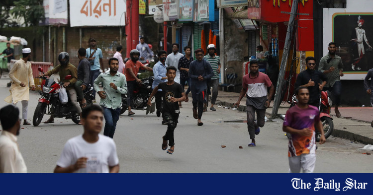 Jamaat-shibir Men Attack Cops From Procession In Sylhet; Oc, Si Injured