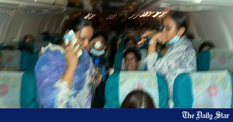 no-ac-no-food-kolkata-airport-rejects-biman-s-claim-of-not-letting-onboard-passengers-disembark