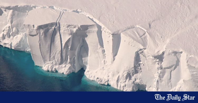 satellite-imaging-shows-antarctic-ice-shelf-melting-faster-than-anticipated