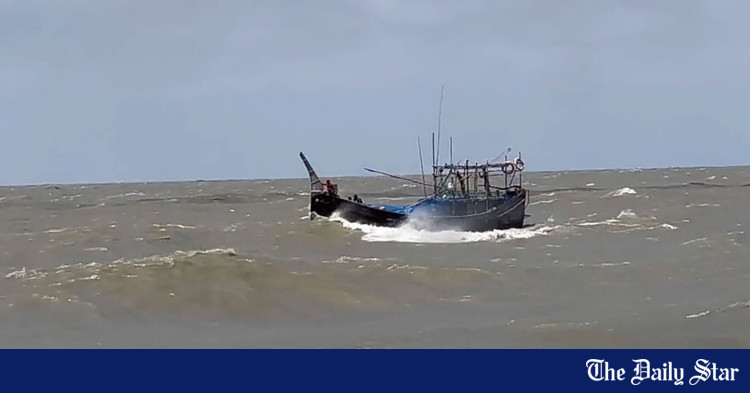 16-missing-after-fishing-trawlers-capsize-off-kuakata-coast