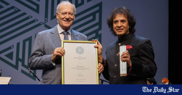 Ustad Zakir Hossain received the Aga Khan Music Award

 | Biden News