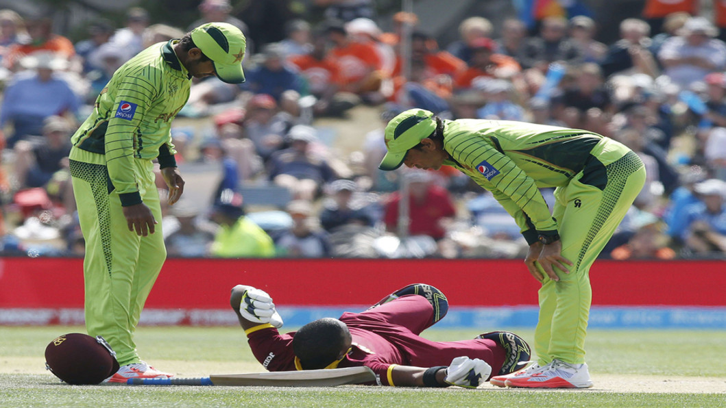 Darren Bravo lies hurt Darren Bravo lies hurt