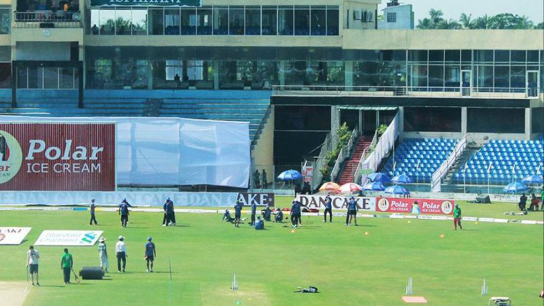 Bangladesh and Pakistan players Bangladesh and Pakistan players