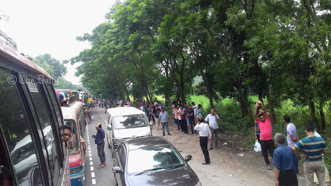 sirajganj highway tailback sirajganj highway tailback