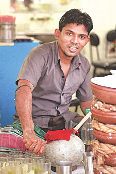 Mohammad Emran, manager and sharbat maker of Beauty Lassi and Kacchi.