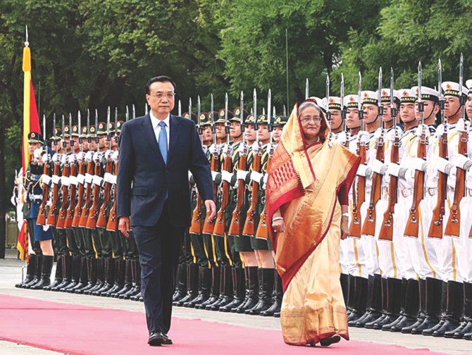 Primer Li Keqiang with visiting Bangladesh Prime Minister Sheikh Hasina