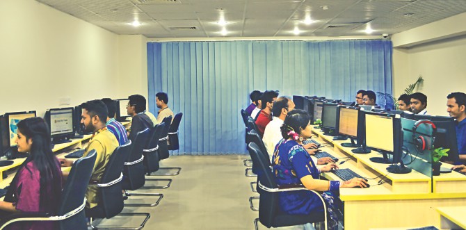 A look inside the Dhaka offices of ServicEngineBPO, a US-Bangladesh joint venture providing outsourcing services. Photo: ServicEngineBPO 