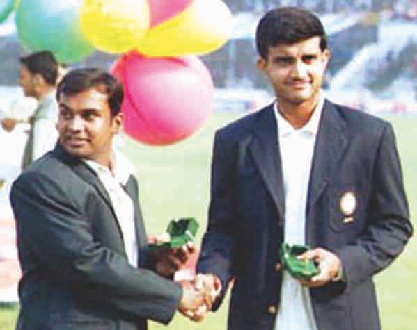 In the debut test, captain of Bangladesh cricket team shook hands with his Indian counterpart. Photo: Anisur Rahman 