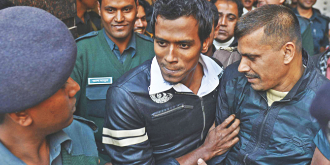 Bangladesh pacer Rubel Hossain walking out of Dhaka Central Jail on January 11, 2015 in a case filed over sexual abuse by film actress Nanzin Akhter Happy. Photo: STAR